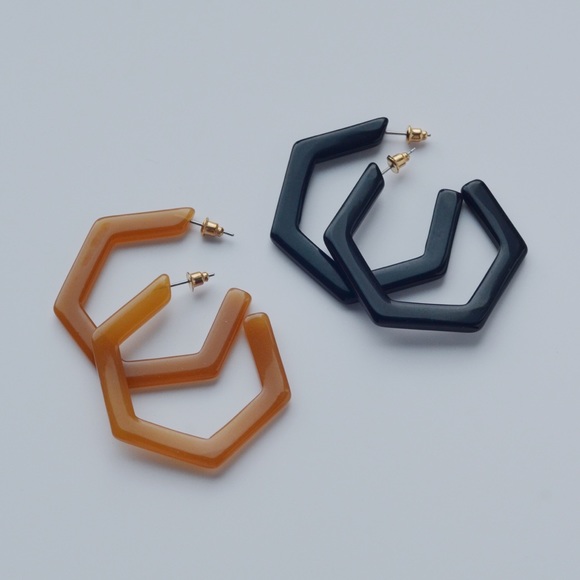 LAST2 UO Style Resin Squared Post Hoop Earrings - Picture 3 of 8